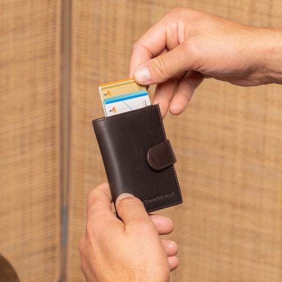 Leipzig Full-Grain Leather Card Holder – alternate product view 2