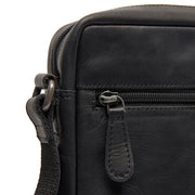 
100% Full-Grain Wax Pull-Up 100% Full-Grain Leather Grain Texture & Handcrafted Patina Detail
