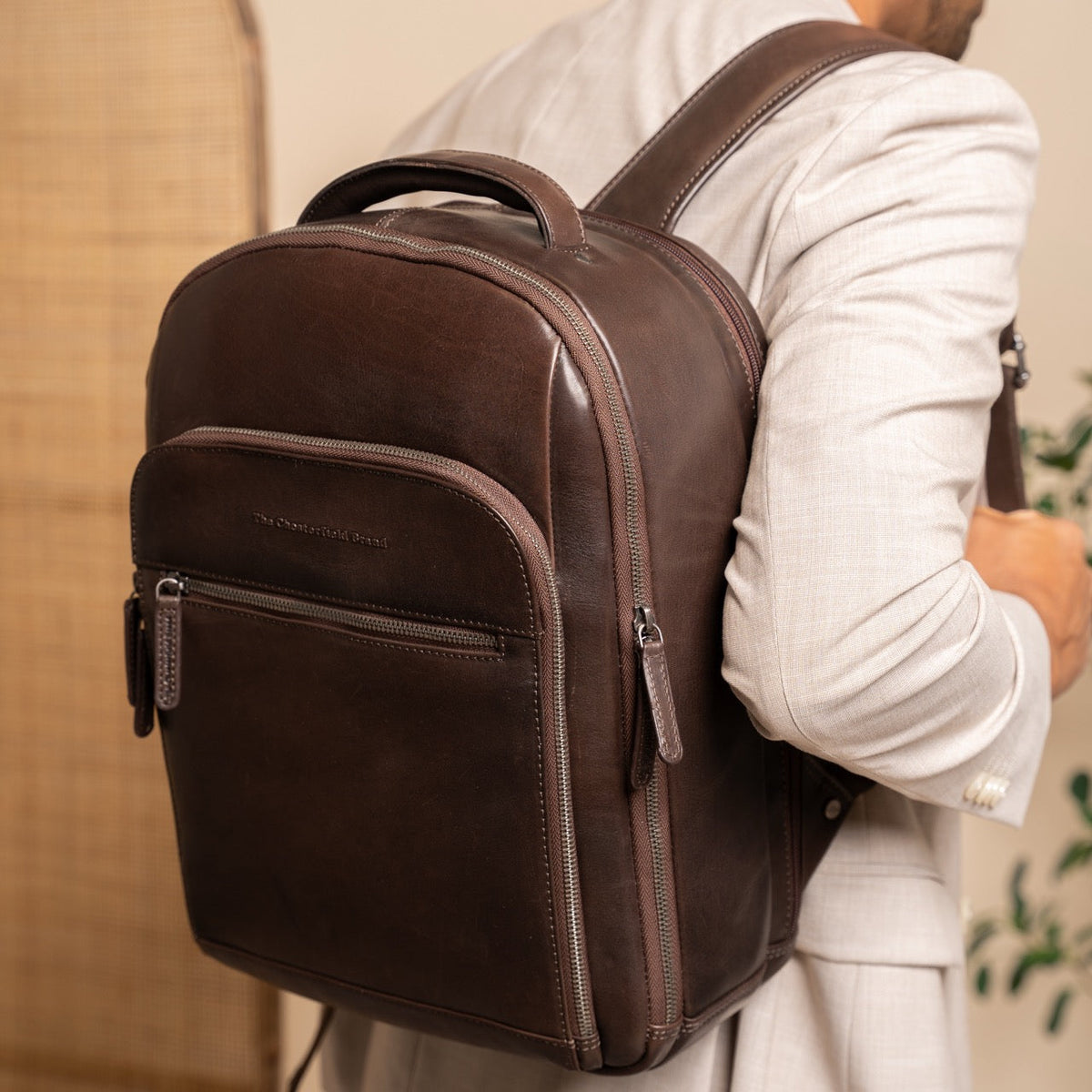 Maggiore Full-Grain Leather Laptop Backpack – alternate product view 2