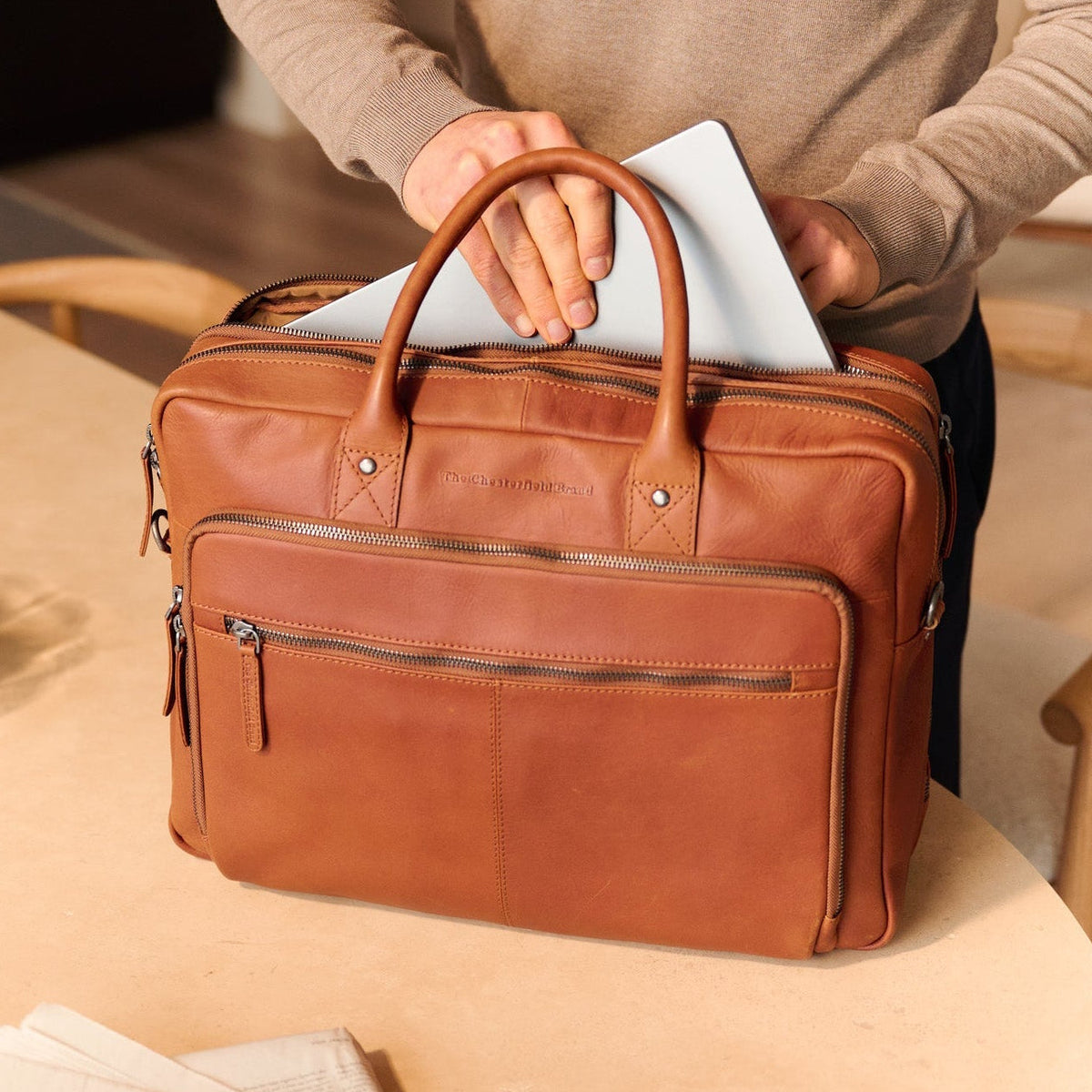 
Tacama Full-Grain Leather Laptop Bag – alternate product view 3